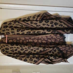 Soft Leopard Shawl